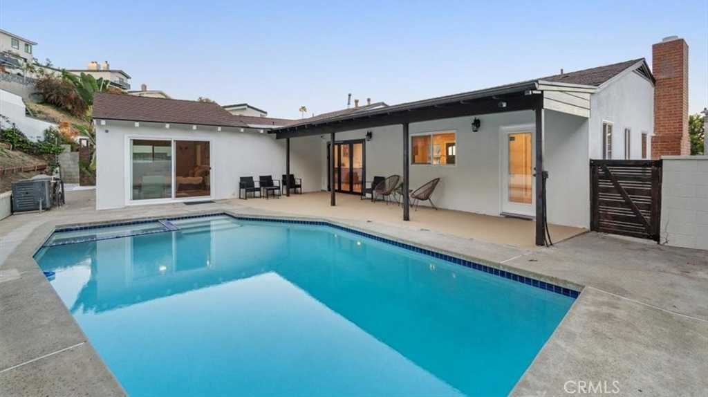 Mid-Century Home in Baldwin Hills