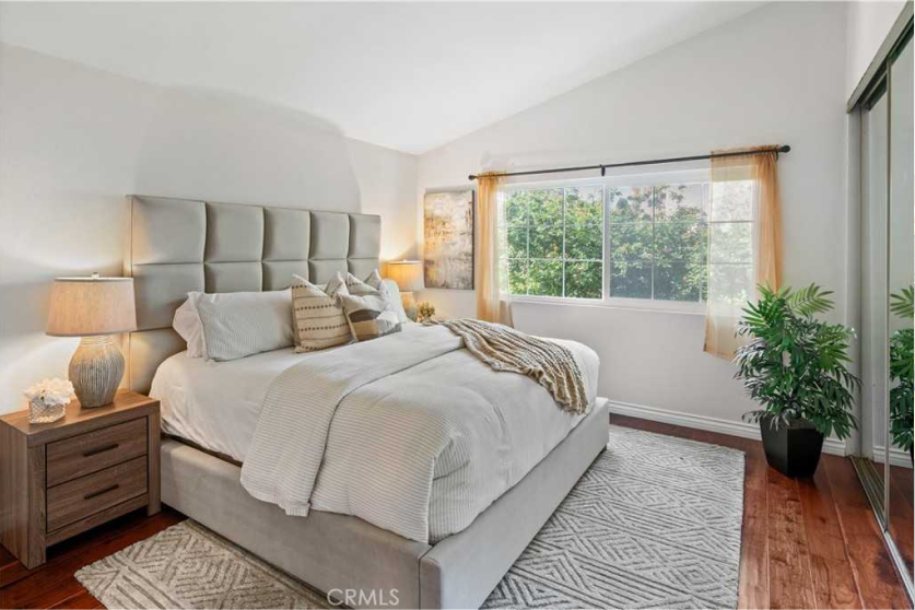 Northwood Glen Irvine home for sale
