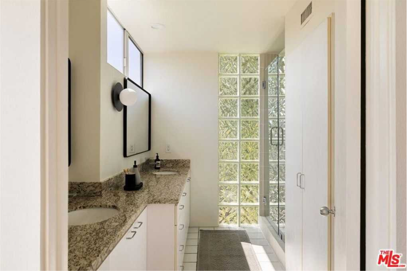 Buy a home in Franklin Hills